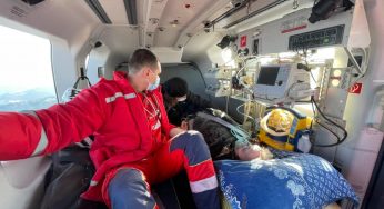В Украине провели эвакуацию больного на вертолете (ФОТО)