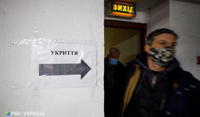 Жителям Киева рассказали, как провести интернет в бомбоубежище
