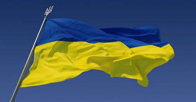 Под Мелитополем появились "украинские флаги", которые рашисты снять не смогут (фото)