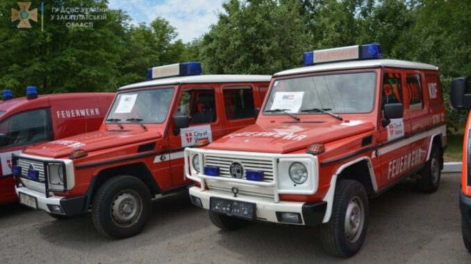 До України прибула партія автомобільної техніки з Австрії