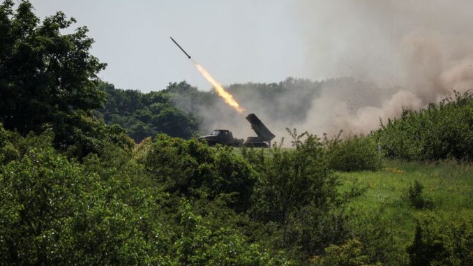 У Великобританії українські військові вчаться керувати РСЗВ
