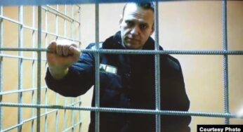 Олексія Навального могли поступово труїти малими дозами в колонії – ЗМІ