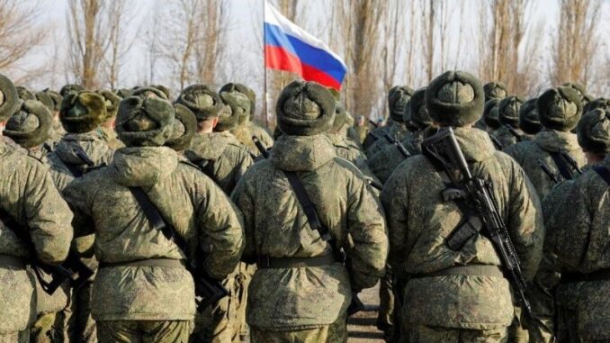 Bellingcat вдалося індифікувати особу російського окупанта, який катував українського захисника