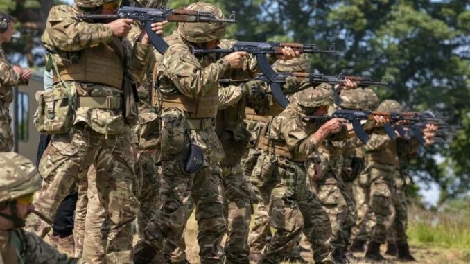 Білорусь готує свої сили для можливого удару по Україні, - моніторинг