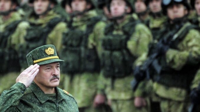 Білорусь планує сформувати 100-150 тисячну добровольчу армію