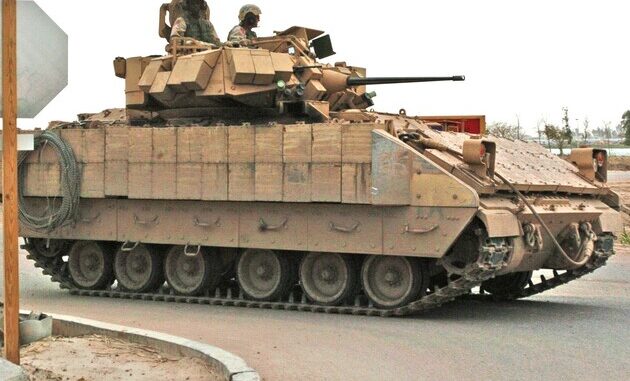 Первый украинский батальон на БМП Bradley закончил подготовку