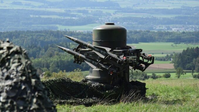 Швейцарія утилізує застарілі ракети замість того, щоб відправити їх в Україну