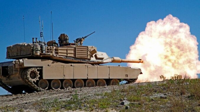Польща у квітні отримає перші танки Abrams від США. ФОТО