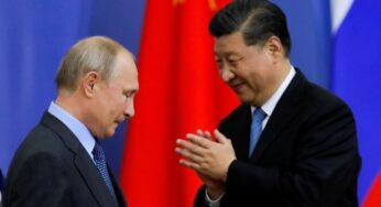 Стали відомі деталі дивної поведінки Медведєва під час зустрічі Сі Цзиньпіна в Кремлі