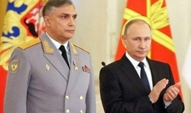Приватний танець російського генерала висміяли у кумедному відео