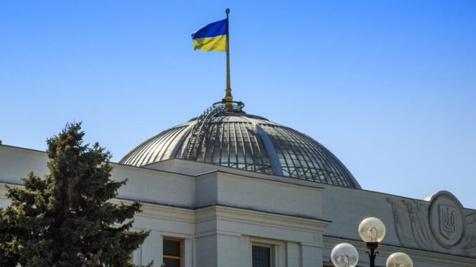 Інтернет-асоціація України просить Верховну Раду відхилити законопроєкт про посилення відповідальності за дезінформацію