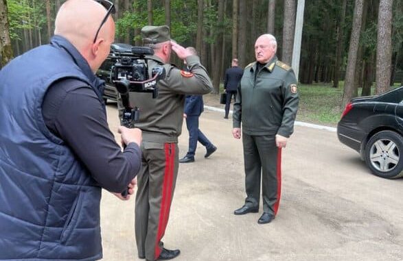 Білоруська армія перебуває у підвищеній бойовій готовності після ситуації у Брянській області РФ - Лукашенко
