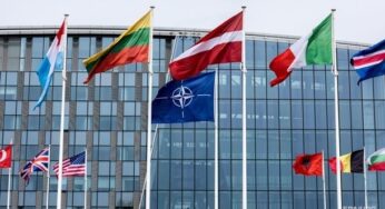 Угорщина стягує війська до кордону: причина