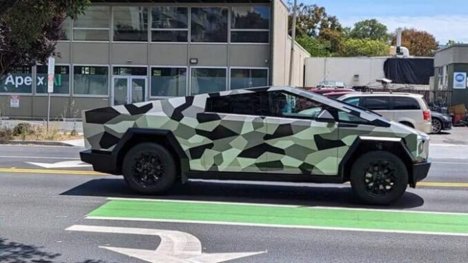 Tesla випустила перший Cybertruck. ФОТО