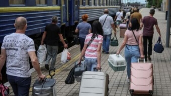 Скільки українських біженців готові повернутися додому з Чехії: шокуючі цифри