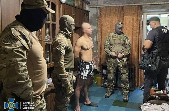 СБУ затримала інстаблогера, який закликав росіян більше бомбити Україну