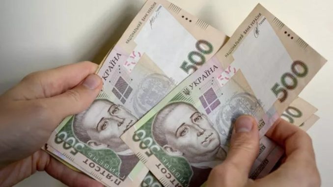 Українцям в Польщі загрожують штрафи до 13 тис. грн: за що можуть покарати
