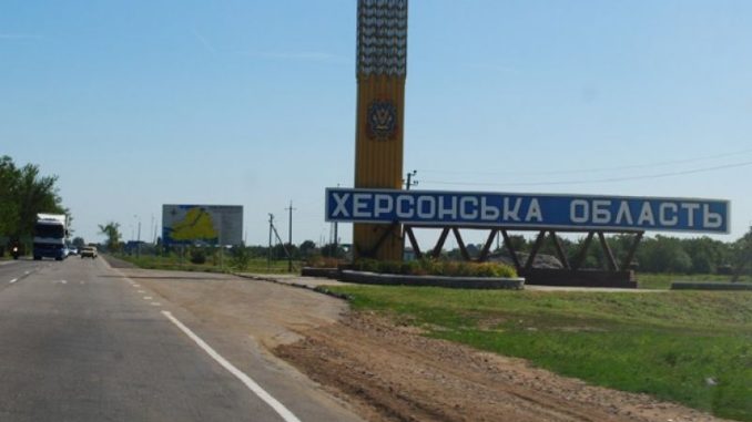 Маршрут життя "Антонівка – Херсон – Карпати": як українських дітей з-під обстрілів вивозили у броньованих капсулах