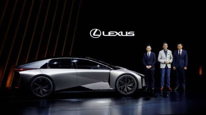 Toyota презентувала інноваційний концепт-кар Lexus (ФОТО)