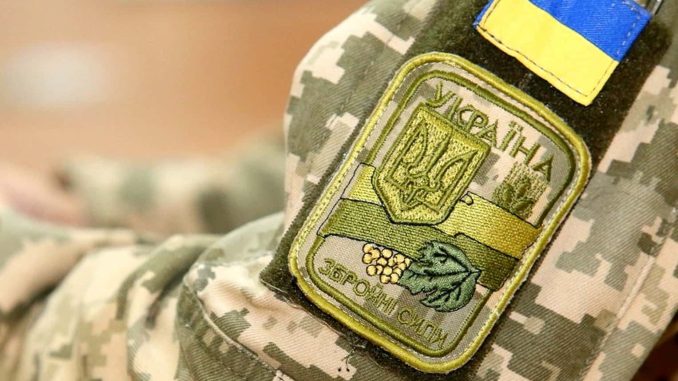 Виїзд за кордон: хто з чоловіків може виїхати з країни та що для цього потрібно