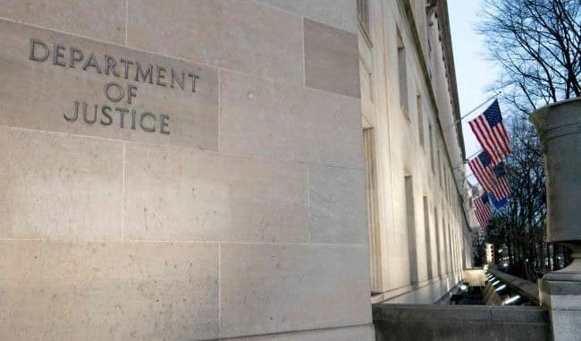 Російські хакери атакували Мін'юст США і Пентагон. Постраждали понад 600 тисяч осіб