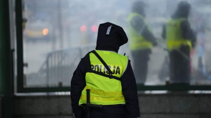 У Польщі у кущах знайшли мертвою українку: вона вийшла з лікарні і зникла
