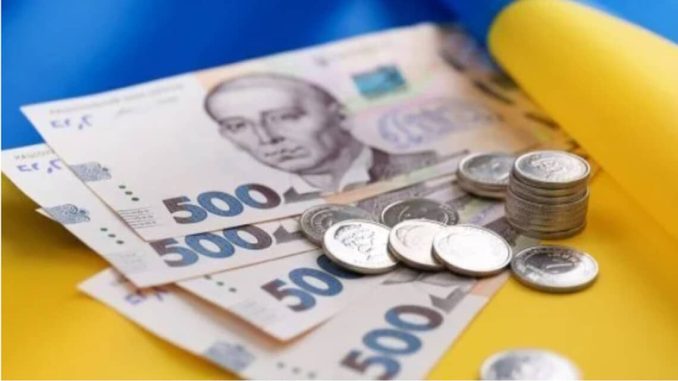 Великі премії чиновникам скасують, натомість "вирівняють зарплати"
