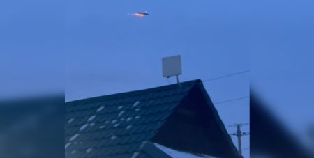 У Росії під час зльоту загорівся літак (відео)