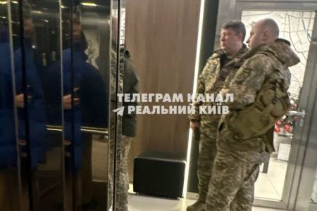 Працівники ТЦК знову роздавали повістки у тренажерних залах Києва