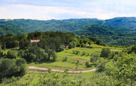 Найменше місто у світі має довжину всього 100 метрів: де воно розташоване