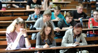 Студенти масово подають в суд на свої університети і вимагають повернути гроші: що сталося