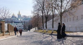 СБУ проводить обшуки в Києво-Печерській Лаврі
