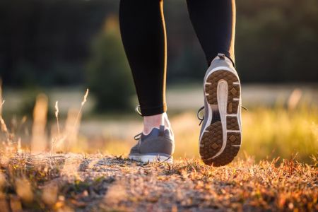 Скільки кроків потрібно проходити на тиждень, щоб довше жити: нове дослідження