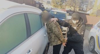 У Львові двоє чоловіків пограбували банк: кадри і деталі затримання