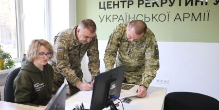 Більше ніяких повісток і ТЦК: Міноборони радикально змінює процес мобілізації