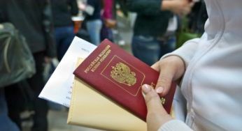 Через участь у протестах: Сербія вирішила масово депортувати росіян