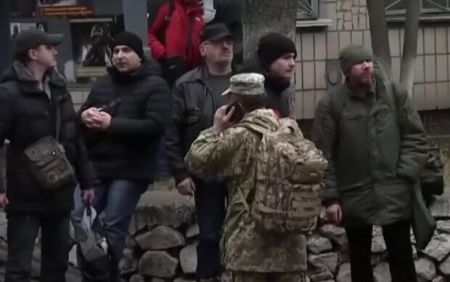 Загальна мобілізація: пенсіонерів зобов’яжуть стати на військовий облік