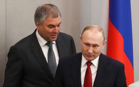 Хакери перехопили листування голови Держдуми РФ з Путіним