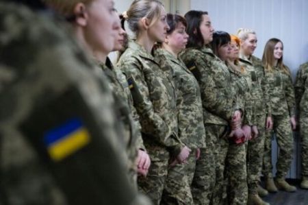 Мобілізація жінок: рахунок піде на мільйони, скільки українок підпадуть під призов