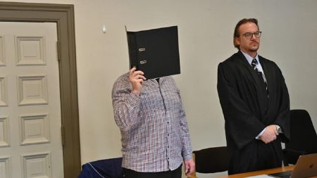 У Німеччині викрили чиновника, який домагався дітей українських біженців