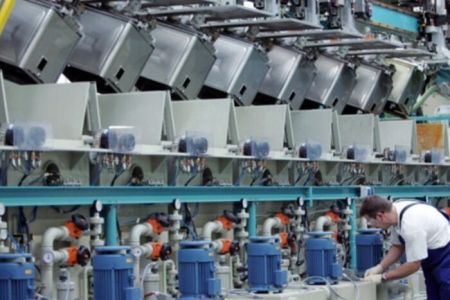 Великі корпорації тікають із Німеччини. Сусідня країна вдало користується моментом