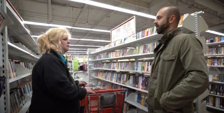 Пенсіонерка заробляє тисячі доларів, перепродаючи товари з благодійних магазинів