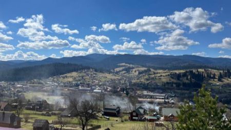 До 18° тепла та короткочасний дощ: прогноз погоди на 4 квітня