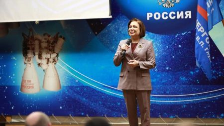 “Навіть грошей немає на кафе”: У Держдумі порівняли росіян з алкашами