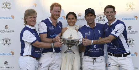 Меган Маркл осоромилася на врученні нагороди принцу Гаррі (відео)