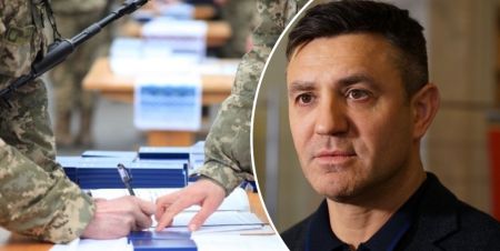Тищенко розповів, чи мають депутати теж йти служити