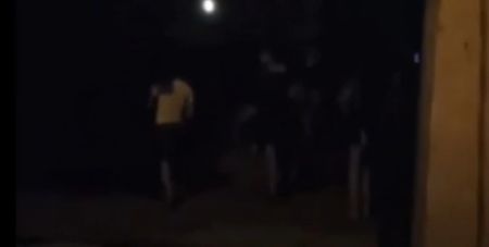 Звинуватили у викраденні: на Закарпатті сталася бійка між військкомами ТЦК і ромами (відео)