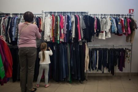 Дешевого одягу у секонд-хенді більше не буде: прийнято важливе рішення