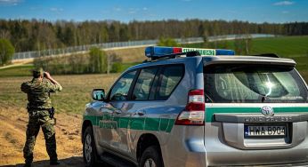 Сотні мігрантів намагалися прорватися до Польщі, є поранені серед військових та нелегалів