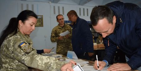 В Україні зміняться правила військового обліку: які дані зобовʼязані оновити чоловіки у травні